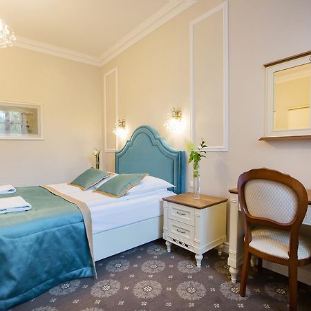 Aparthotel Dwor Hetman Jarosław Esterno foto